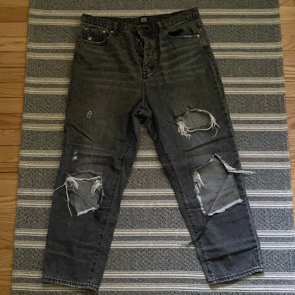 BDG High Rise Ripped Black Jeans